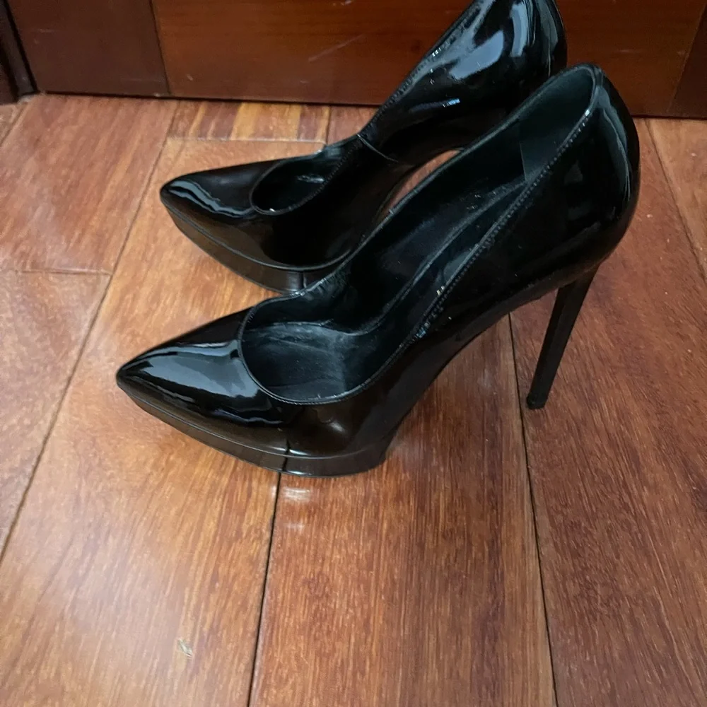 Yves Saint Laurent Black Patent Leather Platform Stiletto Pumps